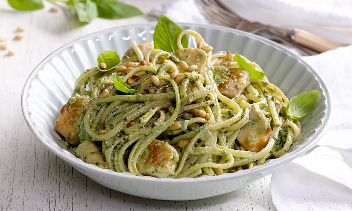 Pasta met mascarpone kip en pesto